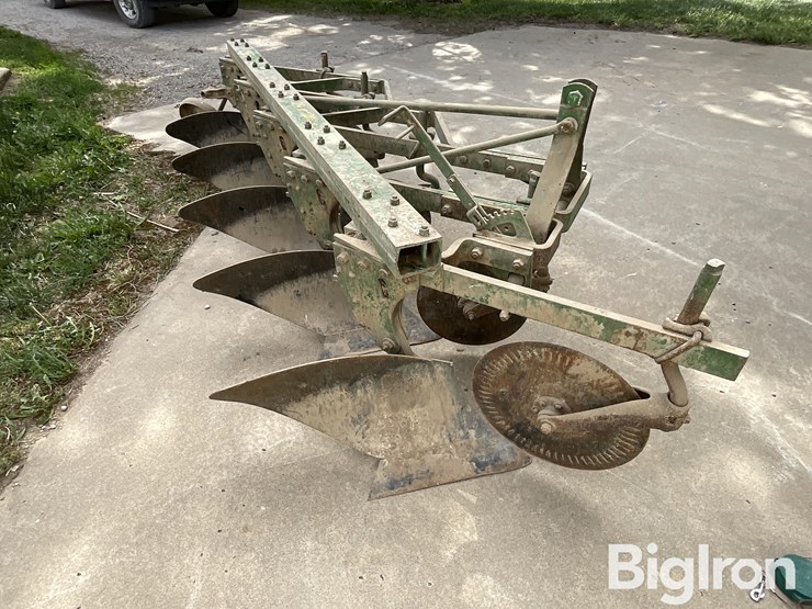 john-deere-125-image-3