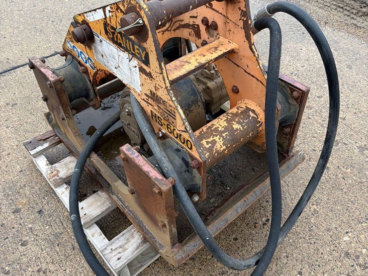 caterpillar-307c-image-5