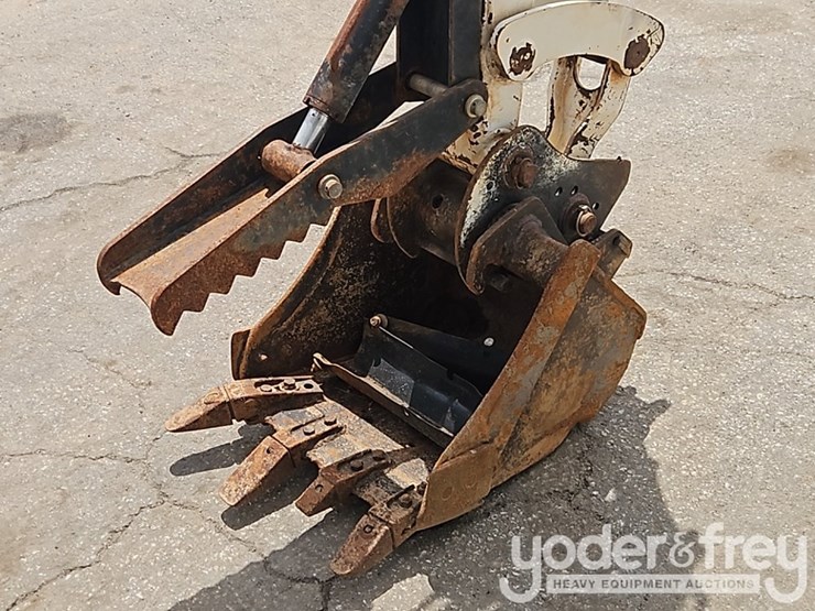 bobcat-325-image-13