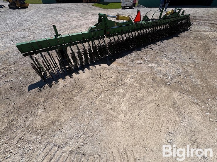 john-deere-400-image-7
