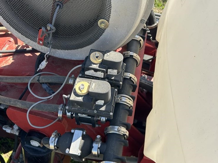 2015-case-ih-1265-image-62