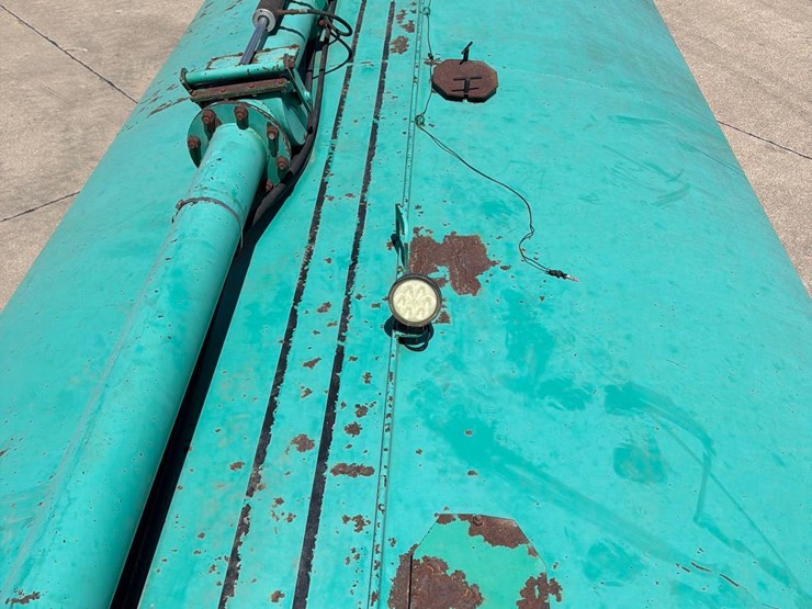 houle-7300-manure-tanker-image-45