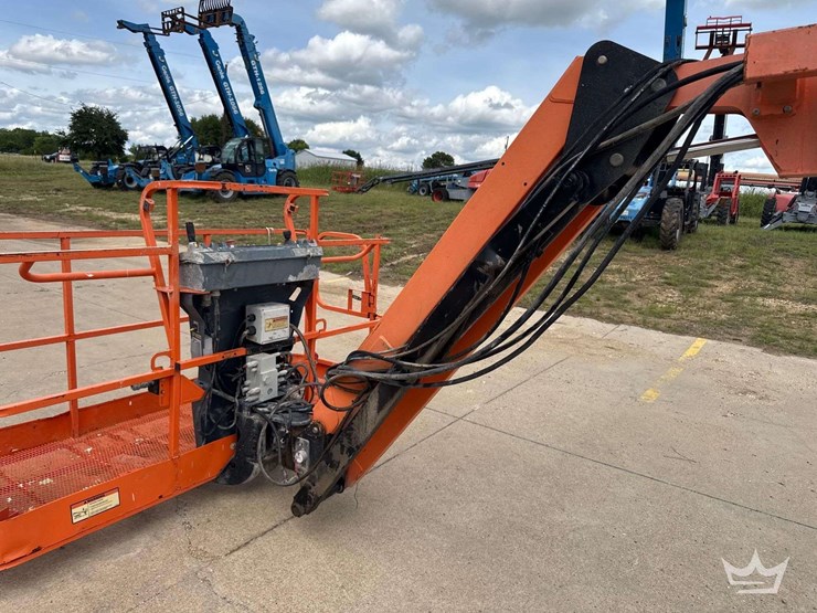 2013-jlg-860sj-image-22