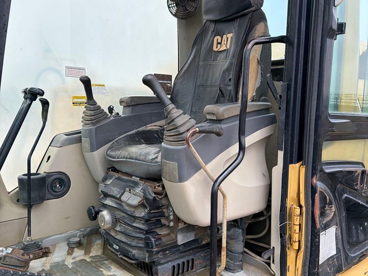 caterpillar-307c-image-47