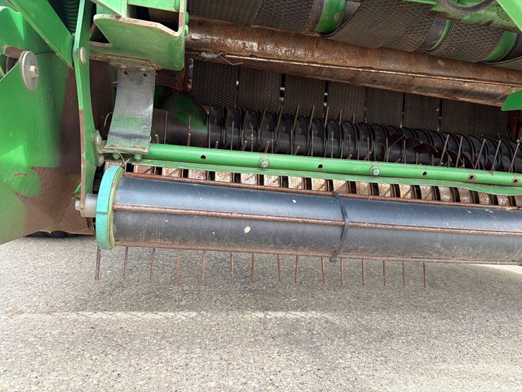 john-deere-568-image-16