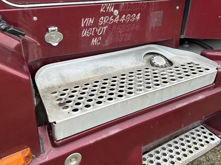 1995-kenworth-t600-image-10
