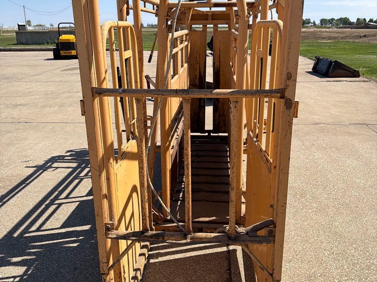formost-6ft-long-working-chute-w/-palp-cage-image-7