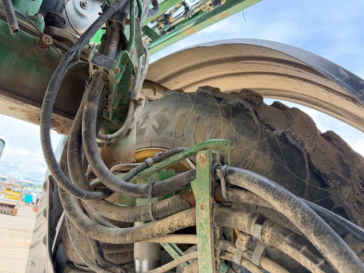 2016-john-deere-r4038-image-18