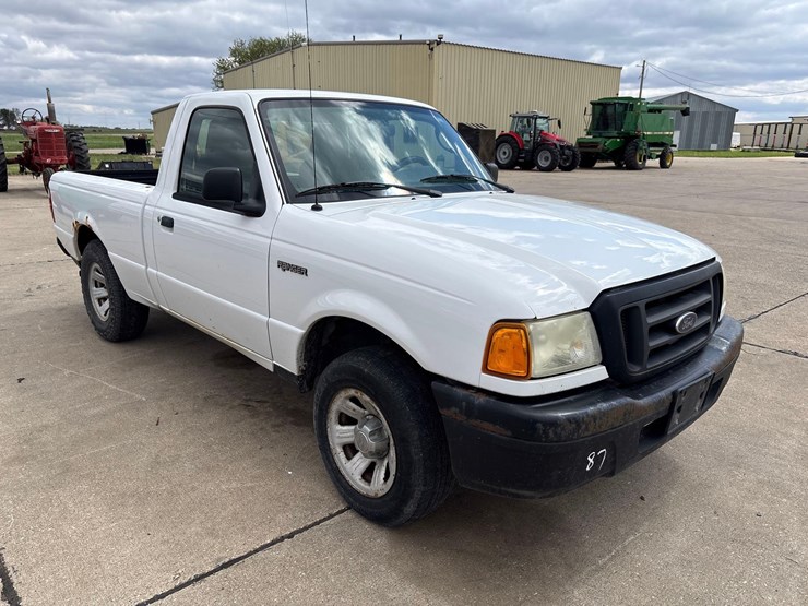 2005-ford-ranger-image-2