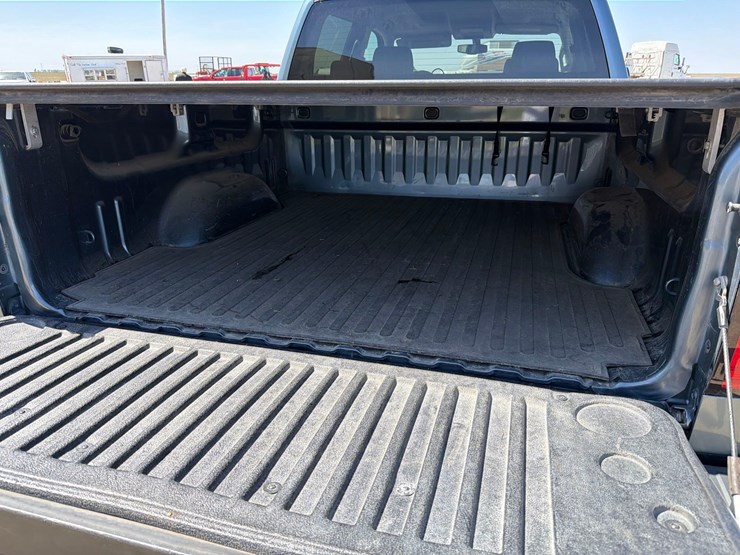 2014-gmc-sierra-1500-image-26