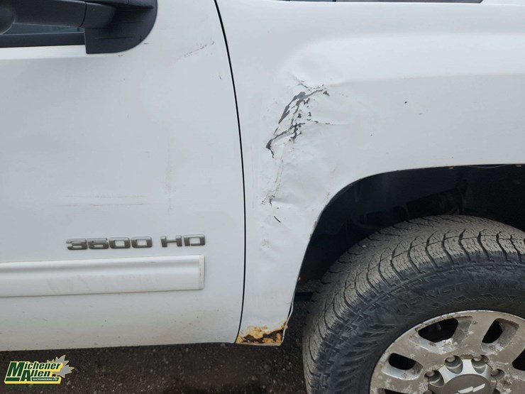 2012-chevrolet-silverado-3500hd-image-37