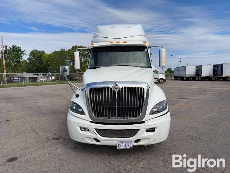 2016-international-prostar-image-2