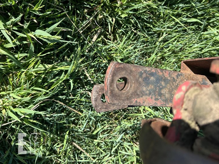 new-holland-490-image-17