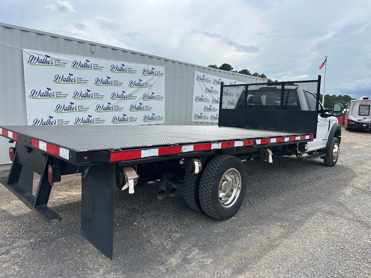 2018-ford-f550-image-10