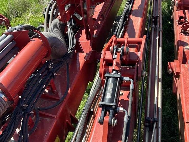 2015-case-ih-1265-image-53