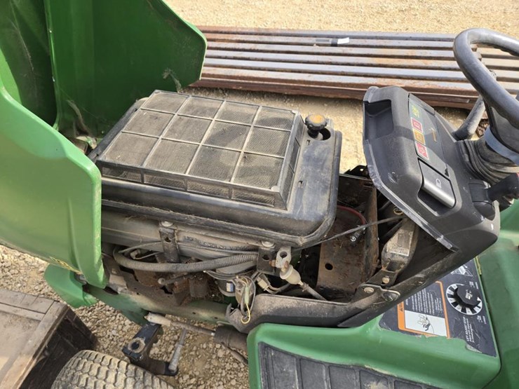 john-deere-345-image-9