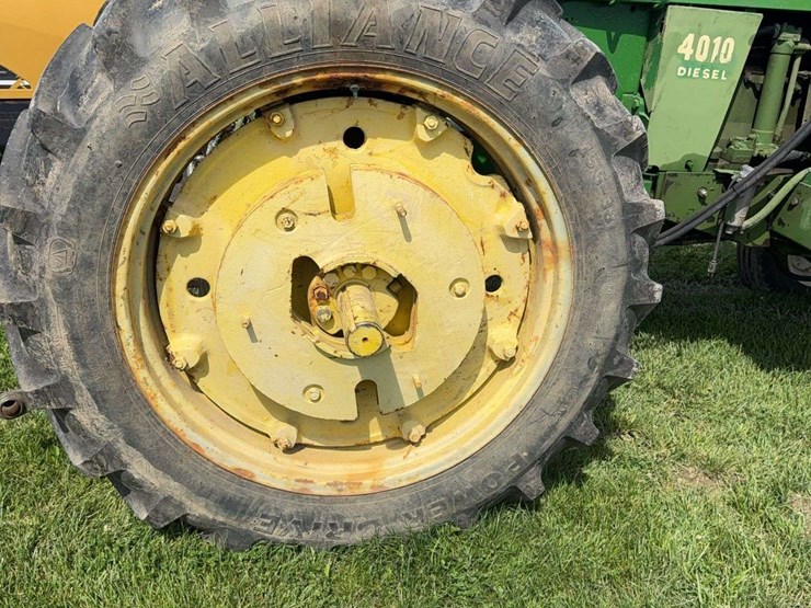 1962-john-deere-4010-image-11