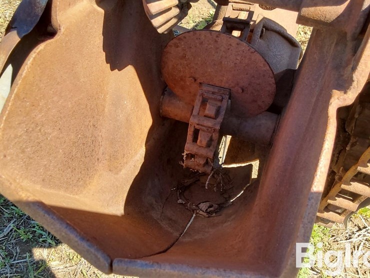 john-deere-25-image-13