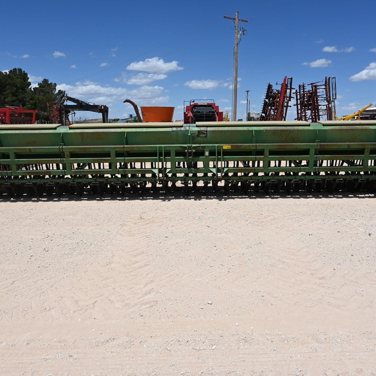 GREAT PLAINS SOLID STAND 30