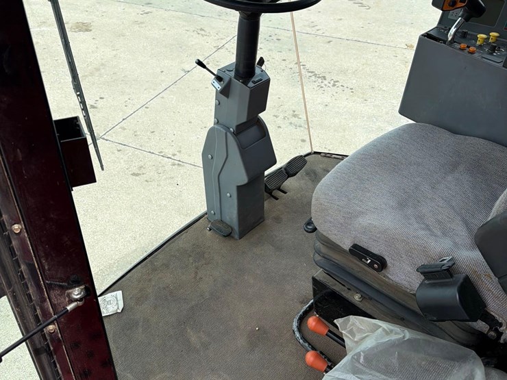 2001-massey-ferguson-8780xp-image-51