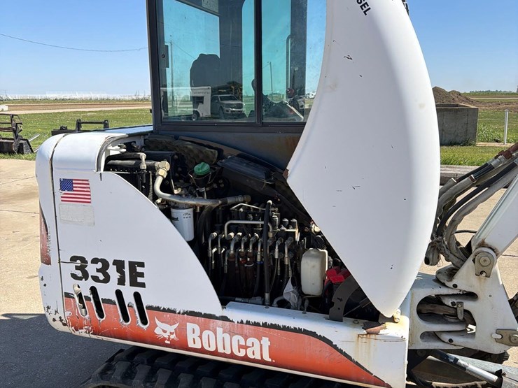 2001-bobcat-331e-image-27