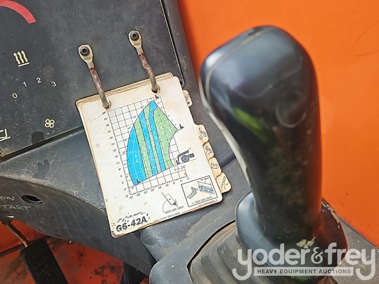 2016-jlg-g6-42a-image-29