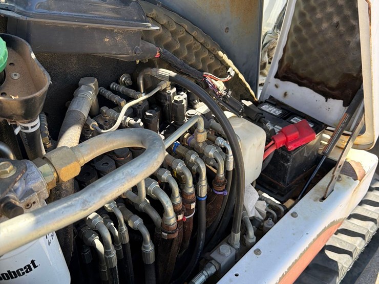 2001-bobcat-331e-image-29