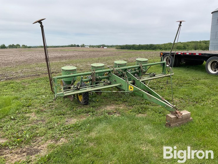 john-deere-1240-image-3