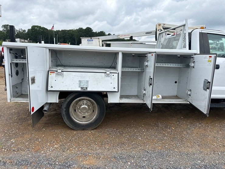 2019-ford-f450-image-3