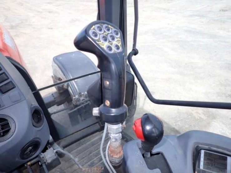 2016-kubota-m6-141-image-15