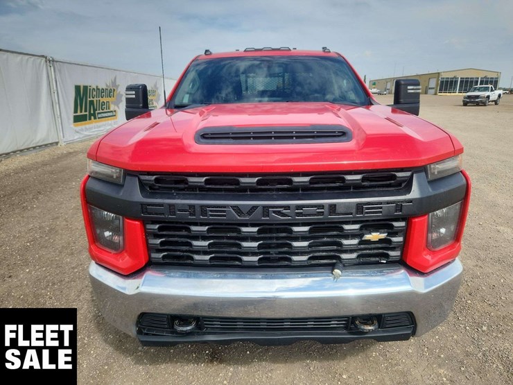 2020-chevrolet-silverado-3500hd-image-14