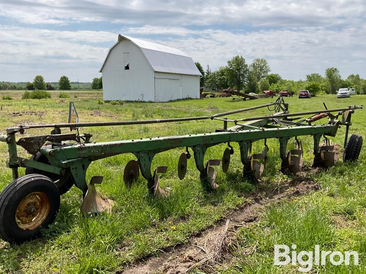 john-deere-on-land-plow-image-5