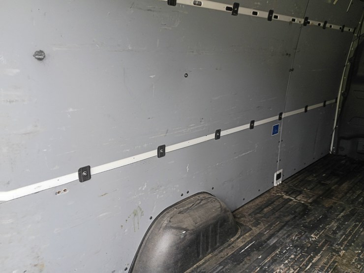 2019-mercedes-benz-sprinter-2500-image-68
