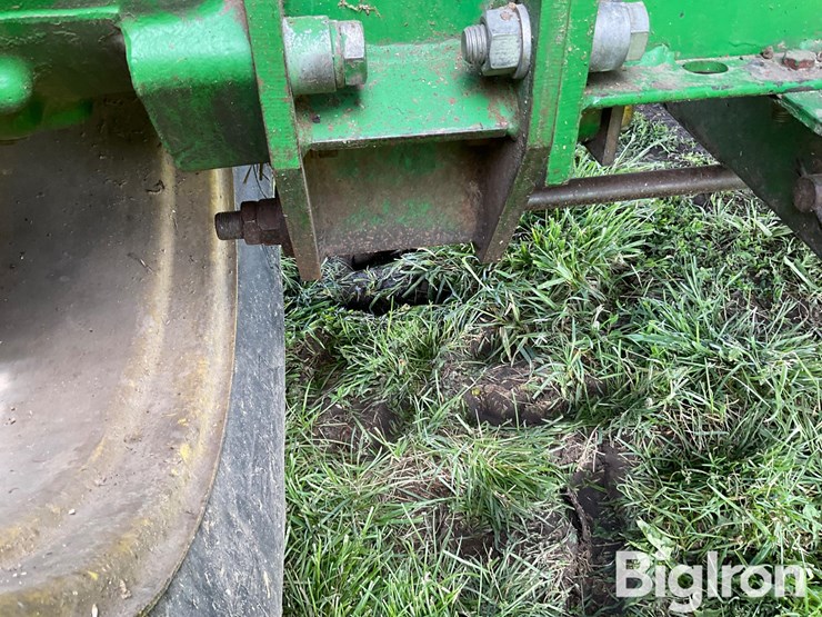 1988-john-deere-8820-titan-ii-image-15