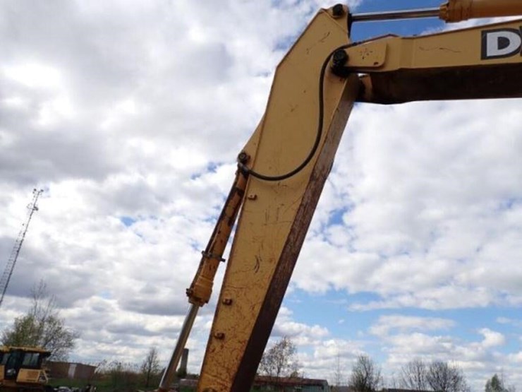 2001-deere-270-lc-image-25