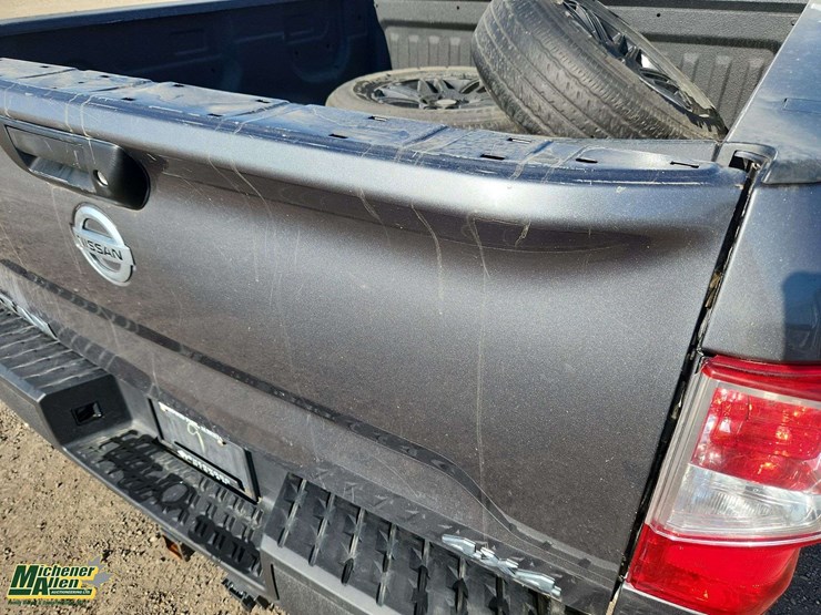 2017-nissan-titan-image-56