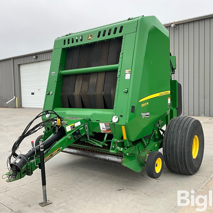 2022 JOHN DEERE 560M