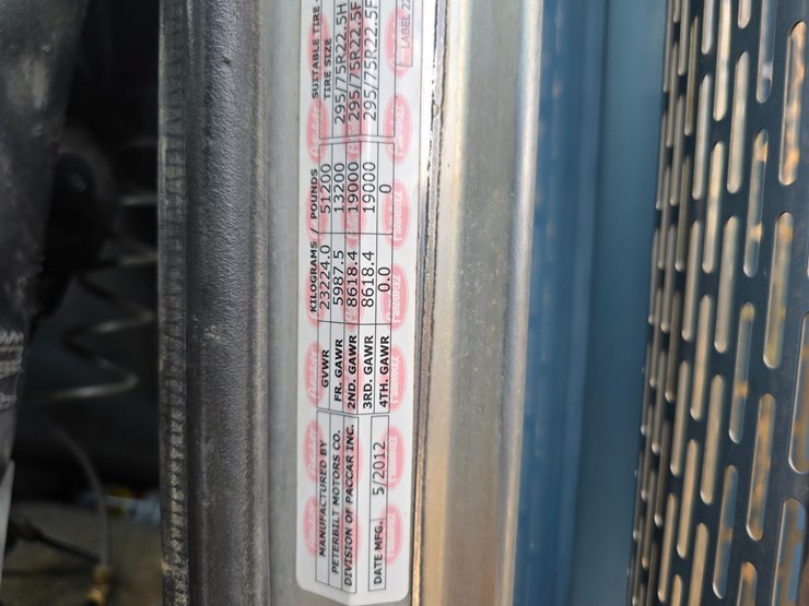 2013-peterbilt-388-image-57