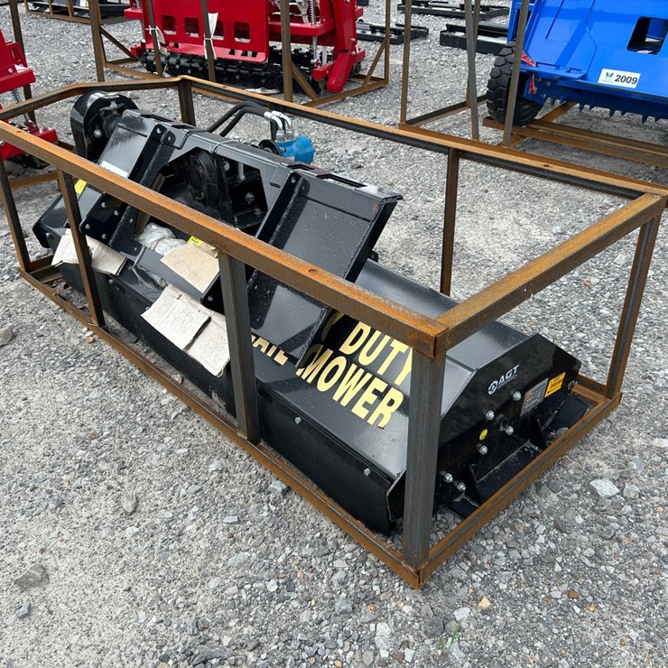 #2008 • Unused Mower King SSEFGC175 69" Skid Steer Flail Mower SSEFGC17526020501A INV# 45371