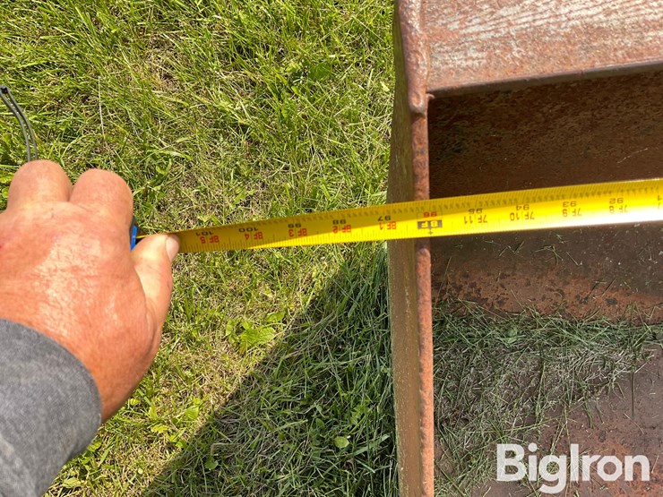 8'-loader-bucket-image-10