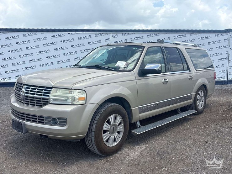 2007-lincoln-navigator-image-1