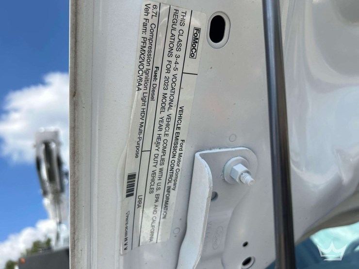2023-ford-f550-image-9