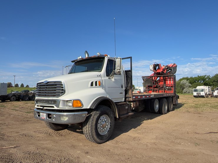 2003-sterling-lt9500-image-1