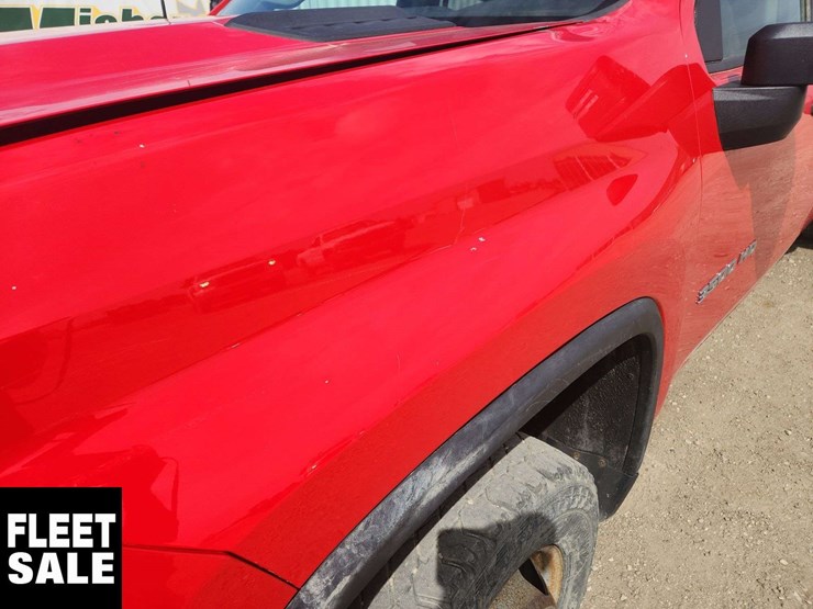 2020-chevrolet-silverado-3500hd-image-38