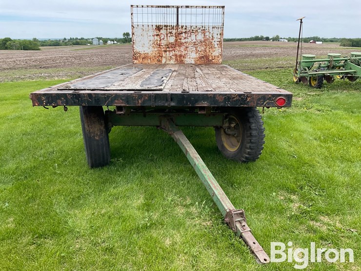 john-deere-sne107-hay-wagon-image-2