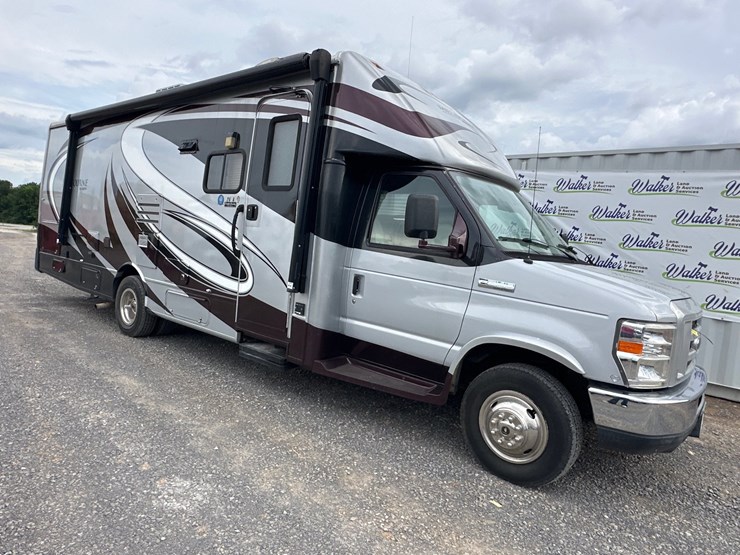 2008-ford-e450-image-1