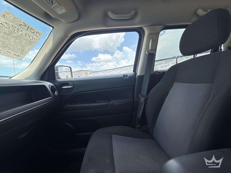 2015-jeep-patriot-image-16