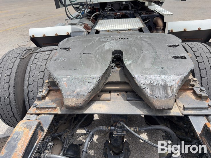 2015-international-prostar-image-10