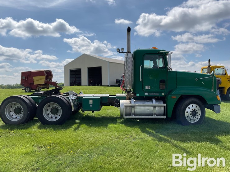 1994-freightliner-fld120-image-4