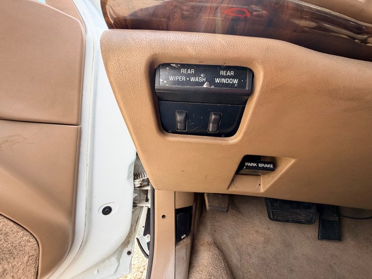 #24067-•-1994-buick-roadmaster-passenger-car-image-49